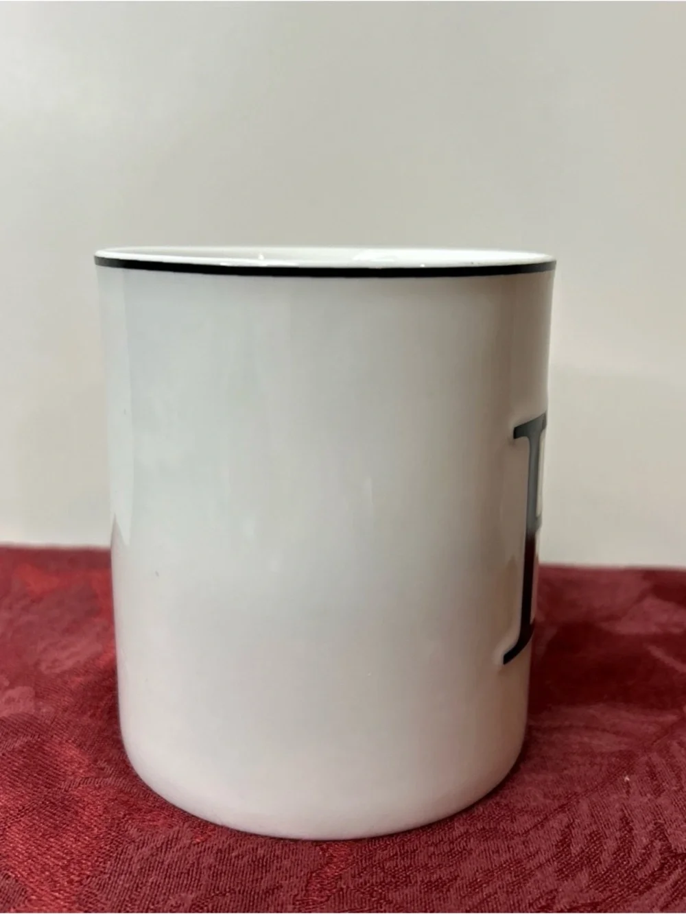 Williams Sonoma‎ White Ceramic Mug Cup with Black 'B' Accent
